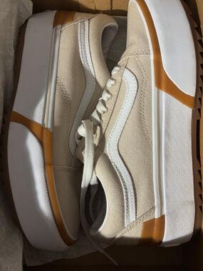 Vans old skool stack Sneakers with Gum Accents